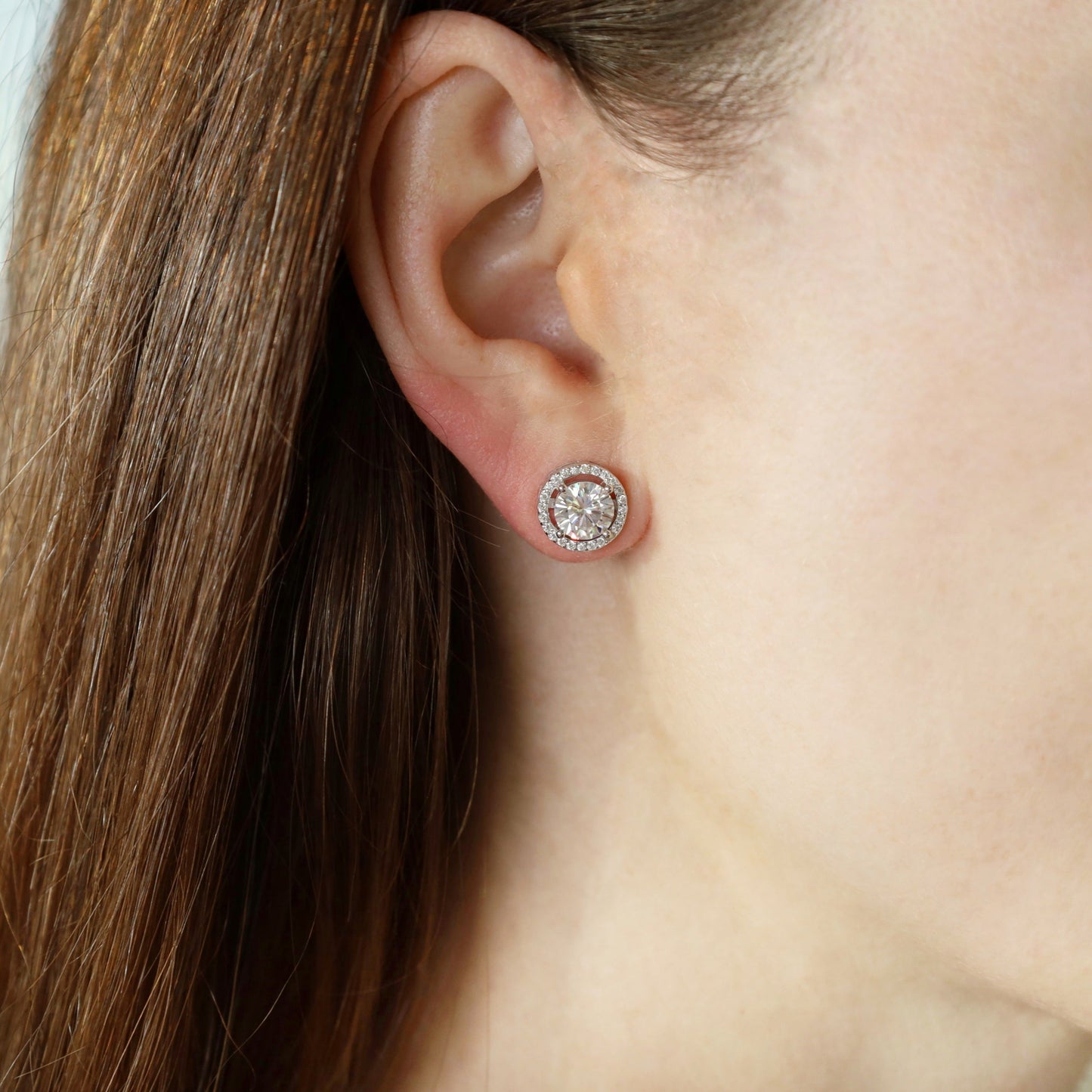 Daity round stud earrings