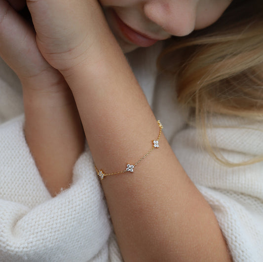 Daisy Charm Bracelet